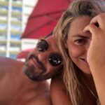 Jessica Athayde Instagram – Escrevi um texto todo fofinho mas não apareceu que estranho! 
O meu forever teenager faz anos, o mais divertido com gargalhada fácil, óptimo sentido de humor e by the way anda sempre impecável ❤️ envelhece que é uma maravilha ! Melhor do que nunca! 
Já passamos por muita merda juntos, algumas vão para o caixão mas a maior parte delas no coração ( que lindozzzzzz)continua a ser um privilégio ter -te na minha vida hot maninho e que continue sempre assim, e mais não posso dizer que já é too embarrassing 🕶✈️❤️
Happy birthday 
Love you