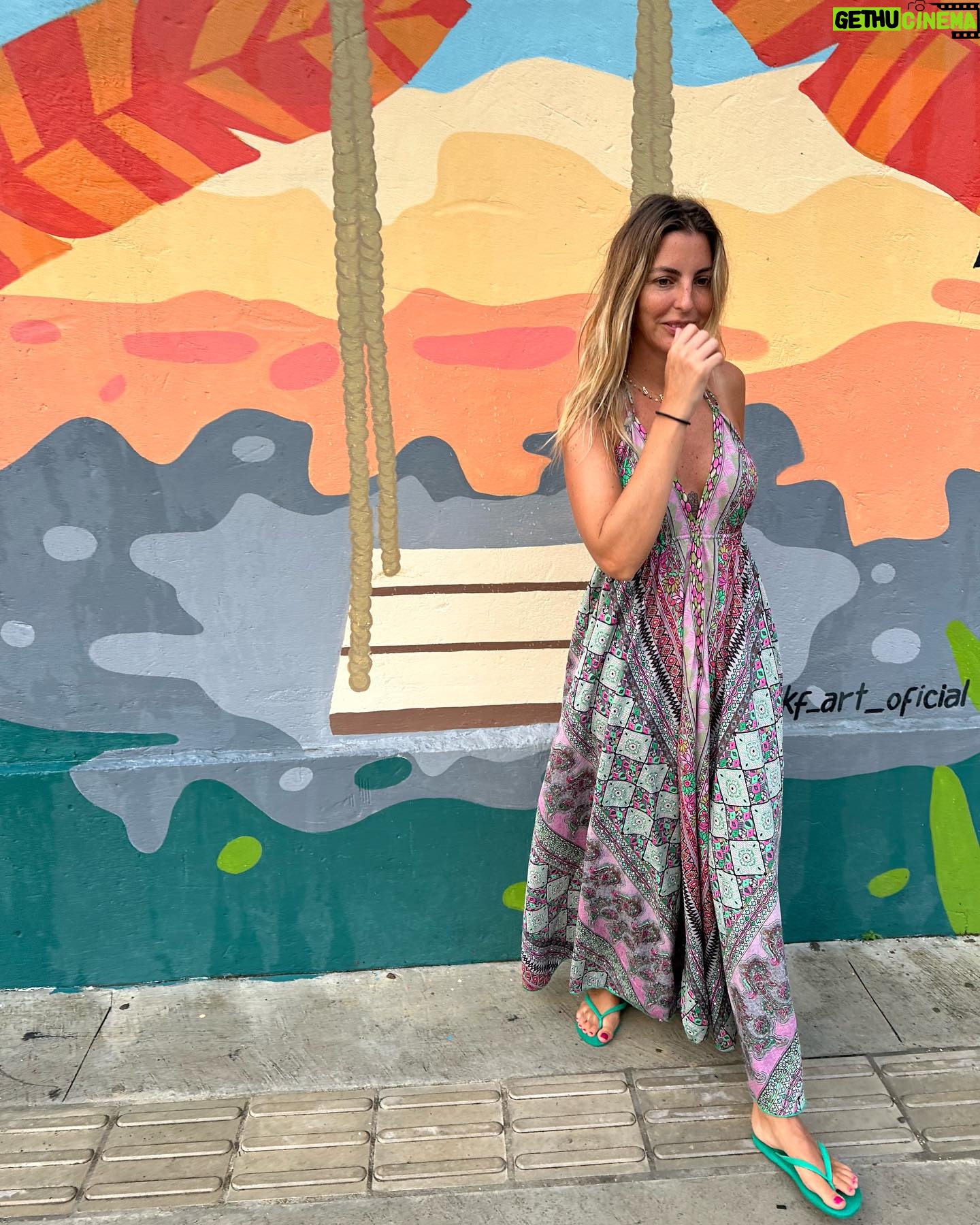 Jessica Athayde - 3 Likes - O @kenoaresort Ʃ adequado para crianƧas ? Sim!
NĆ£o tem kids club mas tem uma equipa que trabalha neste hotel que adora crianƧas e faz tudo para que a nossa estadia seja incrĆvel, Ć© seguro e atĆ© a nĆvel de alimentação fazem o que for preciso para que se alimentem de forma saudĆ”vel sempre com umas surpresas pelo meio. ( bolos, dices, tapiocas) nao hĆ” como dizer que nĆ£o. Fazem de tudo para que te sintas em casa.
Passei tambƩm pela Praia do Frances que tem pequena vila com restaurantes e lojinhas artesanais.
Loving it š§š·š