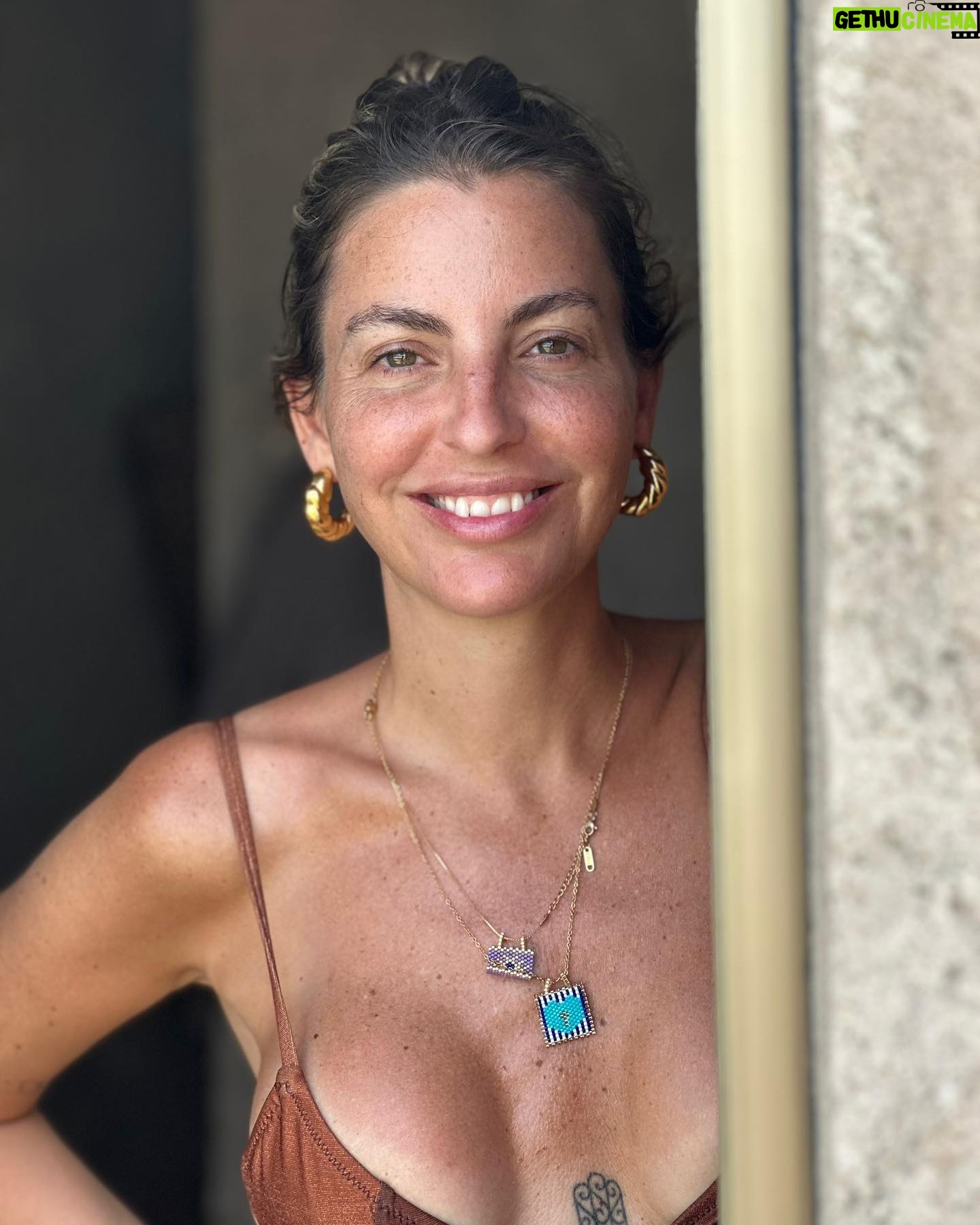 Jessica Athayde - 3 Likes - 9 fotografias de hoje.
A segunda Ć© a minha preferida ā¤ļø concordam ?