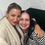 Jessica Athayde Instagram – A mãe tirou um fim-de-semana sozinha pela primeira vez com amigas 🙌 para muitas isto é só parvo, mas para mim foi super importante. 
Obrigada @inescastelbranco por me teres desafiados a vir ver peças incríveis e
@bruxinha – Princesa Consuela e Princesa Josephine por me terem recebido tão bem na vossa casa e não terem provocado um único espirro. 
✈️❤️