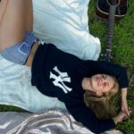 Jessica Belkin Instagram - more days like this 👣