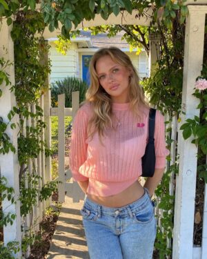 Jessica Belkin Instagram - bashful in pink 🎀🎀🎀