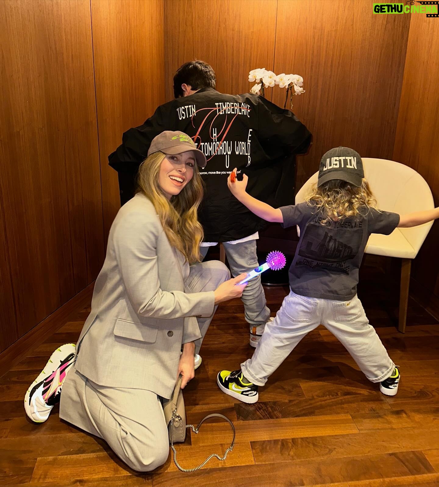 Jessica Biel Instagram - It’s a family affair y’all.