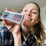 Jessica Biel Instagram - Shoutout to Romeo at @lavideogames_ca for hooking it up and bringing me back to my youth! 🎮👾 Who wants to game?!