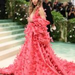 Jessica Biel Instagram - The garden party of my dreams 🌸💭 Honored is an understatement, thank you @cartier and @tamararalph 🩷