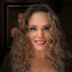 Jessica Coch Instagram - Diana, emocionada por este personaje, un reto más. Ella, es leal, honesta, trabajadora ,simpática. 🍰🍩 Será mejor amiga de Beatriz ( Marlene) y será su cómplice.💕😈🕯️🙊💅🏻