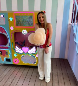 Jessica Coch Instagram - #tbthursday De un día hermoso. ❤️
Primeras fotos en “según sexy” . Pero la realidad , fue la última foto …así termine después de jugar y jugar. #DiadeNinayTía 🤪😅🤣🤩 🥰

@paco.canni 📸 gracias ❤️
