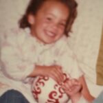 Jessica Coch Instagram - ¡Feliz día del niñ@! 👶🏻💕🎉 Nena Jessy , cumpliste tu sueño. 👊🏻🤩💜 #agradecida #bendecida #feliz #siguessiendotú #siempresonriendo