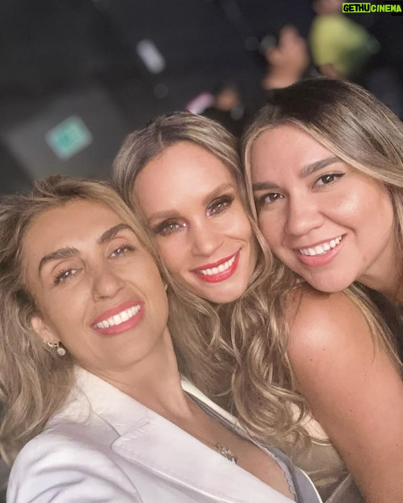 Jessica Coch Instagram - Y así, casi termina este año. Gracias 2023 por tanto bonito. ✨🙏🏻🥰🎆🎄😎🙌🏻