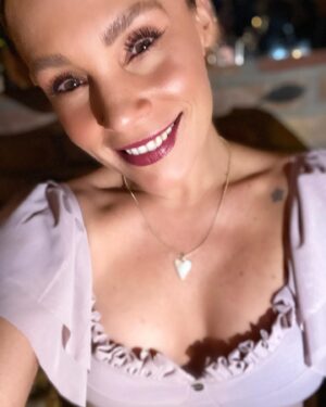 Jessica Coch Instagram - About light night… 🫶🎬🤩🐍💕 @elmaleficioof 

¿Qué les pareció el final? L@s Leo 🤔

No se por que me borro la publicación IG