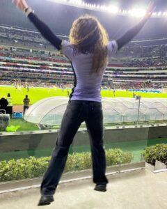 Jessica Coch Instagram - Voló el águila 🦅 @clubamerica Alguien va a extrañar mucho venir al estadio. 🥹😍🏟️ #penúltimopartido #teamoamérica #américayya #siempreáguila