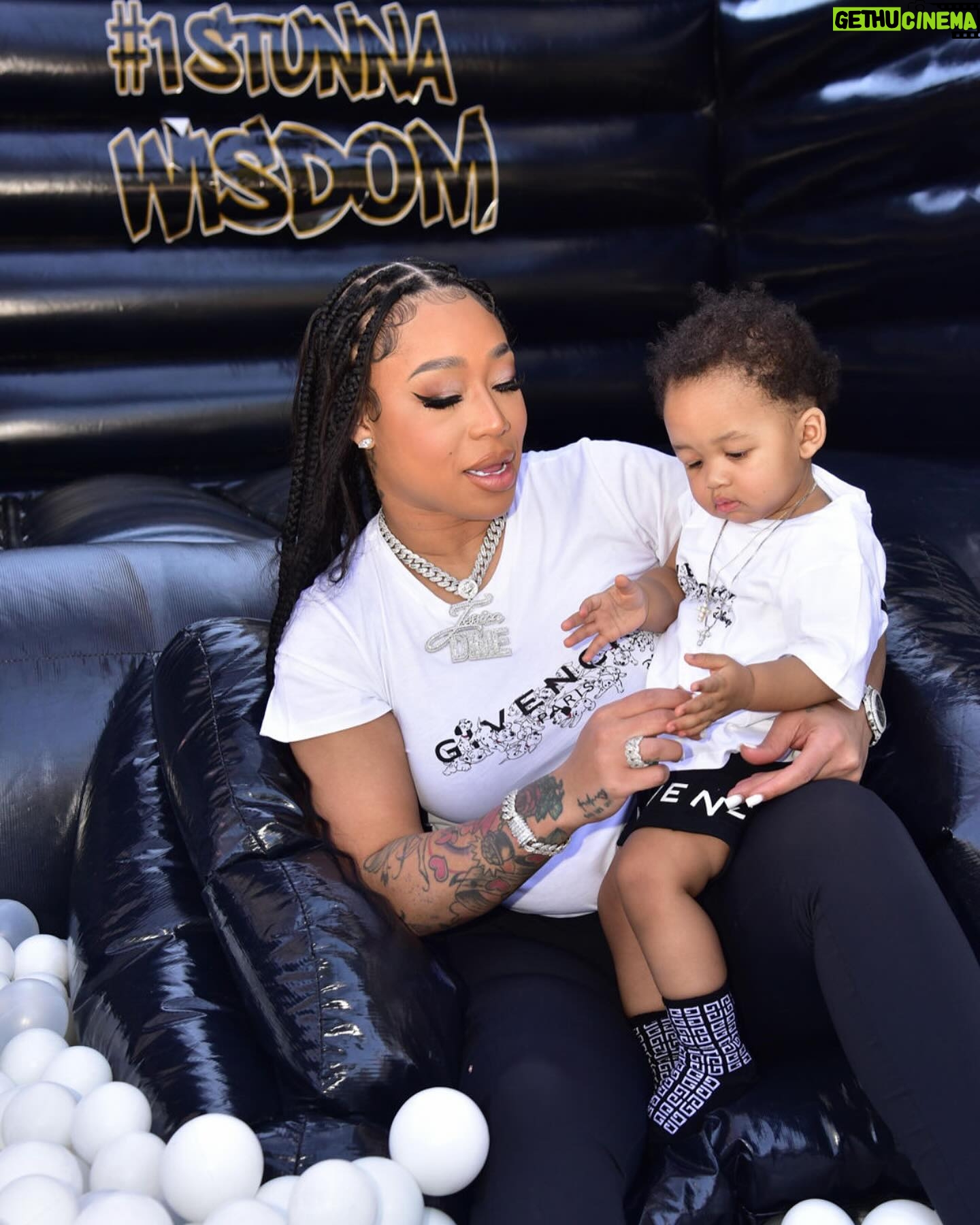 Jessica Dime Instagram - Happy 2nd birthday to my SON-SHINE @wisdomramonewilliams 🎉🥳🎂🎈we love you so much !! You are a hand full but you make our lives and hearts even fuller!! My last lifeline .. I wouldn’t have it any other way !! You make My life complete ! I pray you keep growing and learning my handsome boy .. I’m proud everyday I look in your eyes because i already know what you are gonna be and that is GREAT 🤩 Momma “Man-Man” 👩👦🤞🏼 forever -EVER ❤️ Thank you God for my son 🙏🏿 3-22-22