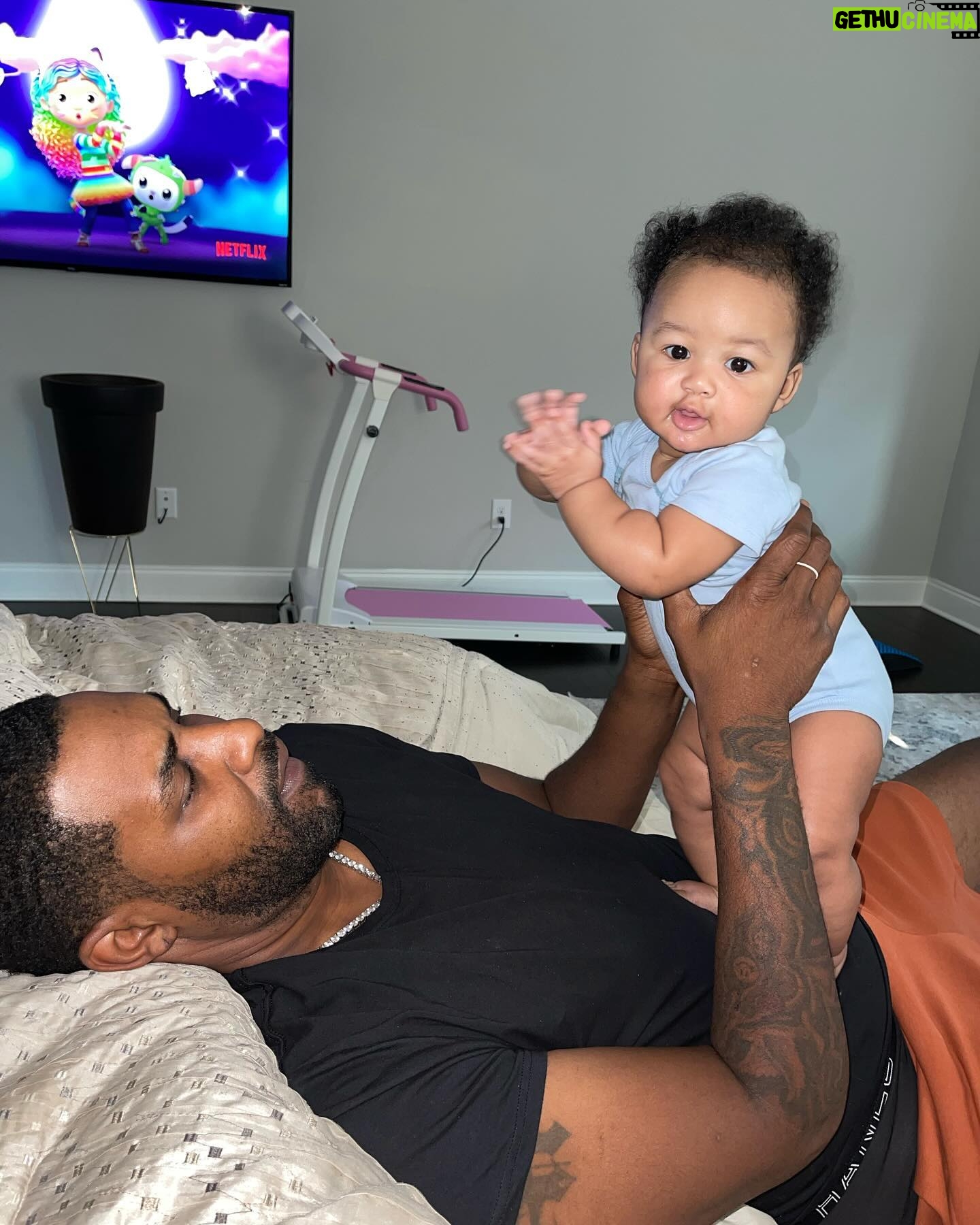 Jessica Dime Instagram - Happy 2nd birthday to my SON-SHINE @wisdomramonewilliams 🎉🥳🎂🎈we love you so much !! You are a hand full but you make our lives and hearts even fuller!! My last lifeline .. I wouldn’t have it any other way !! You make My life complete ! I pray you keep growing and learning my handsome boy .. I’m proud everyday I look in your eyes because i already know what you are gonna be and that is GREAT 🤩 Momma “Man-Man” 👩👦🤞🏼 forever -EVER ❤️ Thank you God for my son 🙏🏿 3-22-22