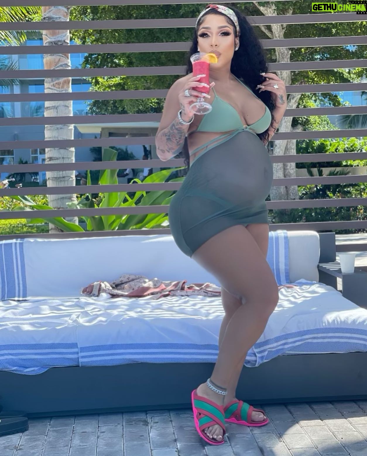 Jessica Dime - 256.5K Likes - Luxury Tax…