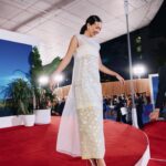 Jessica Henwick Instagram - I cannot wait for you all to see @knivesout. Thank you @toryburch for the perfect glass dress! 📷 @emiliomadrid 🙏