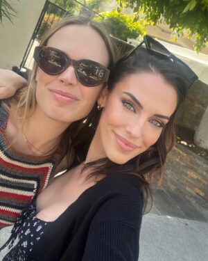 Jessica Lowndes Instagram - Back with my BFF from second grade, still belting out *NSYNC hits like it’s 1999! Can’t stop the pop! (First throwback photo was taken at the Backstreet Boys Black and Blue concert when we were 12 🤘🏻🎶😂) TAG your best friend below! #reunited