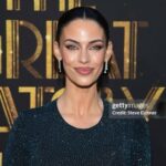 Jessica Lowndes Instagram - I feel incredibly privileged to have been able to support my dear friend @jeremymjordan on his opening night as Jay Gatsby on Broadway @bwaygatsby. I'm completely amazed by his performance and so happy to have my beautiful sister @jacquidani_ with me as my date! What an incredible show! 🎭 Makeup: @katienovamakeup Hair: @hairbyalisonfarfan Nails: @zrinka_vuksan_bolancha Jewels: @yayapublicity @nicolerosejewelry