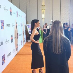 Jessica Lowndes Instagram - 31st Annual Race to Erase MS @racetoerasems ❤️ 

H&M: @ianmaxion 
Nails: @zrinka_vuksan_bolancha 
Dress: @evernew_official