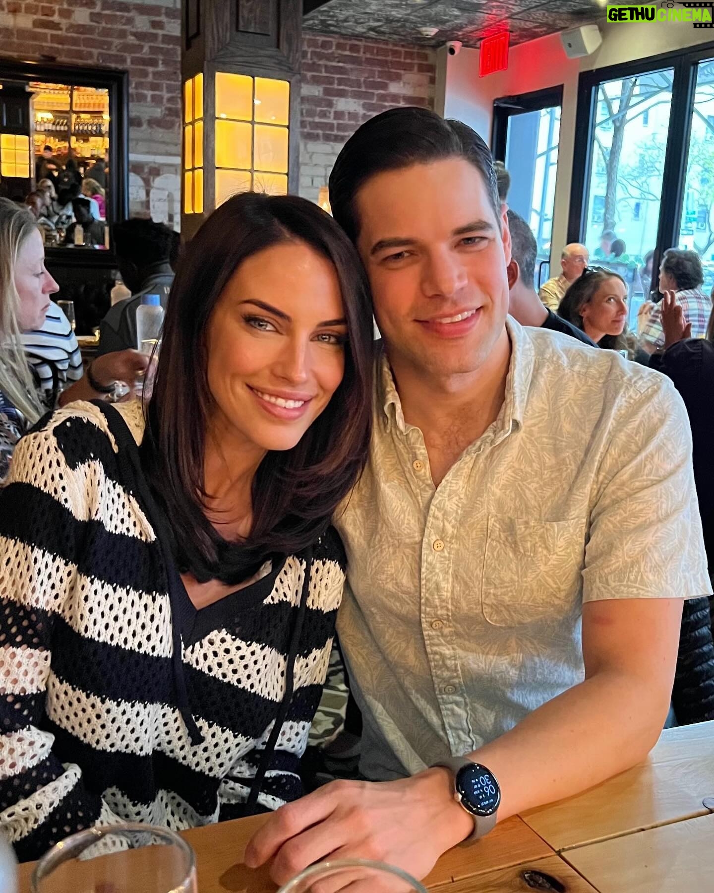Jessica Lowndes - 3 Likes - Belly laughs with my buddy @jeremymjordan #reunited
(P.S. Do yourself a favor and go see him as Jay Gatsby in @bwaygatsby. Heβll make you cry. In a good way π₯Ή)