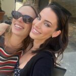 Jessica Lowndes Instagram - Back with my BFF from second grade, still belting out *NSYNC hits like it’s 1999! Can’t stop the pop! (First throwback photo was taken at the Backstreet Boys Black and Blue concert when we were 12 🤘🏻🎶😂) TAG your best friend below! #reunited