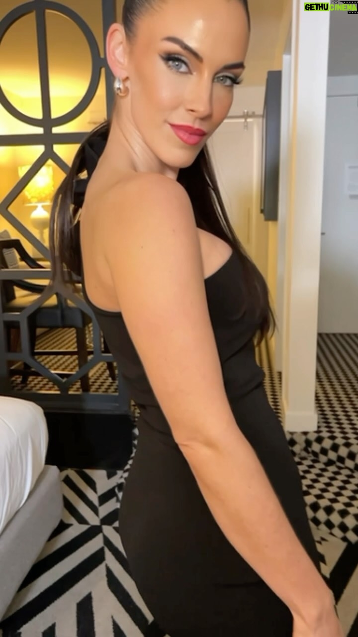 Jessica Lowndes - 3 Likes - I think it goes without saying, @evernew_official is one of my favorite brands! 😍 Their styles are the perfect blend of comfort and elegance and I can’t get enough of their stunning pieces. ❤️ (Not an ad. Just obsessed.)
