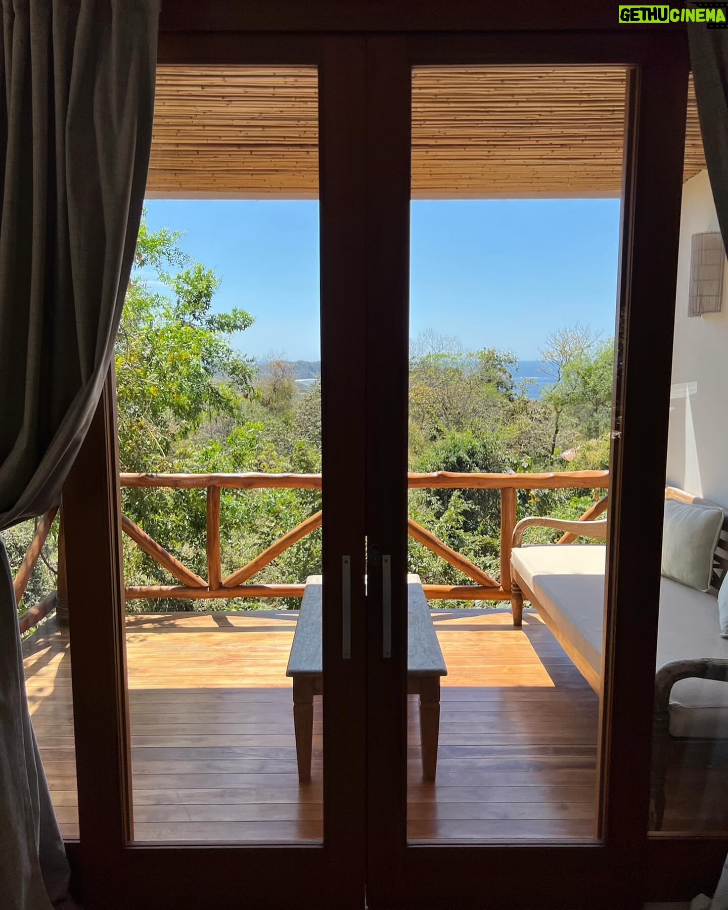 Jessica Lowndes Instagram - Enjoying todayβs office view! π€©ποΈπ½ Swipe to see some of the other locations where Iβve written my movies. Embracing the mobile office life! ππ€π»π΄πππ¦₯ποΈπΊ Been working super hard and thrilled to bring more of my scripts to life on screen very sooooon!!!