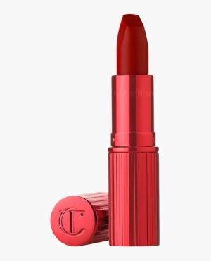 Jessica Lowndes Instagram - Love me a red lip! (And some @taylorswift) 💄🍒🫦 SWIPE to see my top red lipsticks for 2024 – because some shades never go out of style.

1. @charlottetilbury 
2. @revlon 
3. @chanel.beauty 
4. @rimmellondon 
5. @maybelline 
6. @esteelauder 
7. @tomfordbeauty