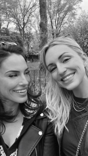Jessica Lowndes Instagram - Having a sister is like having a built-in best friend for life. 👯‍♀️❤️