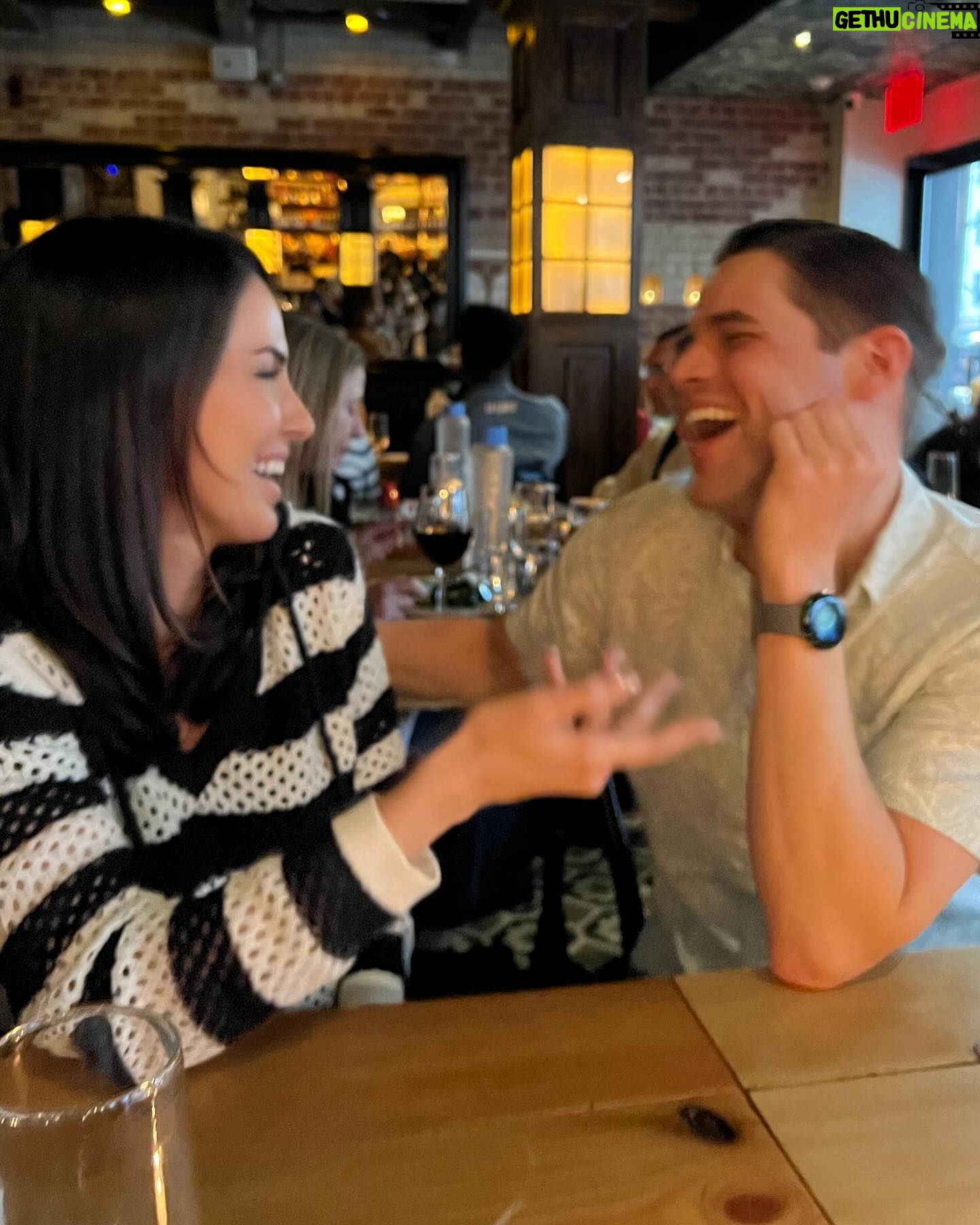 Jessica Lowndes - 3 Likes - Belly laughs with my buddy @jeremymjordan #reunited
(P.S. Do yourself a favor and go see him as Jay Gatsby in @bwaygatsby. Heβll make you cry. In a good way π₯Ή)