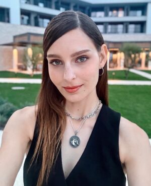 Jessica May Instagram - Restarted 🍀

#summer #grateful