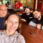 Jessica May Instagram - Güzel şeyler çabuk biter derler.. ❤️ Ulug’ Amir va Donna Mariyanın çekimlerini tamamladık. Dünyanın her köşesinden insanlarla beraber çalışmak büyük bir şans oldu benim için ve bu özel projede hem çalıştık hem de arkadaş edindik 🌎 Öncelikle bana inandığınız ve güvendiğiniz için @volkanongi @kanguruyapim, @onur_elaldi_1, @shavkatrizaev, @ozbek_kino ve çok değerli @yolqin2ychiev hocama minnettarım.😇 Hepinizin kalbimde özel bir yeri oldu. 🤍 Ayrıca aksiyon yönetmenimiz @_altynbek_sh, horse masterimiz @ihlas_mustafa, stunt oyuncu arkadaşlarıma, @nomadstunts ,⚔️🐎 bütün oyunculara ve ekip arkadaşlarıma; yani projede yer alan herkese çok çok teşekkür ediyorum. 🙏 Elinize, emeğinize, yüreğinize sağlık, iyi ki varsınız 🙏🫶 They say good things end quickly.. ❤️ We have completed the shooting of Ulug' Amir and Donna Mariya. It was a great chance for me to work with people from all corners of the world, and we both worked, and made friends in this special project 🌎 First of all, I am grateful to @volkanongi @kanguruyapim, @onur_elaldi_1, @shavkatrizaev, @ozbek_kino and my very valuable director @yolqin2ychiev for believing and trusting me. 😇 You all have a special place in my heart. 🤍 Also, thank you to our action director @_altynbek_sh, our horse master @ihlas_mustafa, my stunt actor friends, @nomadstunts , ⚔️🐎 all the actors and teammates; So, I would like to thank everyone who took part in the project. 🙏 Thank you for your work, effort and heart, I'm so glad to have met you guys 🙏🫶