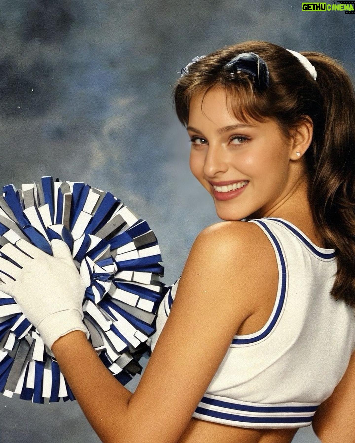 Jessica May Instagram - Trende teslim oldum 🤪 Sürpriz sonlu 🤣 #90s