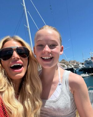 Jessica Simpson Instagram - 2024 Spring Breakin’ with the fam was EPIC! Thank you @tinasimpsonofficial for giving these kiddos memorable moments in Cabo that they will hold close to their precious hearts and cherish for a lifetime!