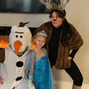 Jessica Szohr Instagram - Happy Birthday to the man that makes shit right. Who is honest and caring. But just wants to be around his daughters… who knows every lyric to every song. Will dance with Garth and do the electric slide with Snoop… will win a cup casually (the first one ever for the kings!) and tell me my smile is perfect. He is what men should want to be. He is what people should want to be. Also this mofo could do stand up…happy birthday you coop to the coop ! We love you more !