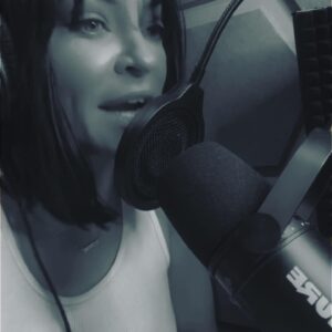 Jessica Szohr Instagram - What podcasts are we listening to these days? Go check out my episode of @emotionalsupportpod we had some real talk and lots of laughs🤍@alessandratorresani