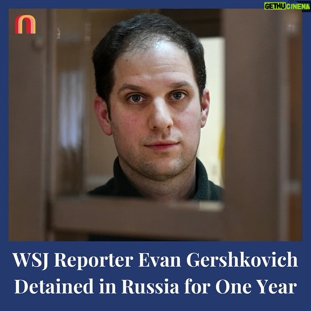 Jessica Yellin Instagram - ONE YEAR IMPRISONED IN RUSSIA Today, Wall Street Journal reporter Evan Gershkovich has been detained in Russia for one year. Though he was in Russia for a reporting trip, Russian authorities arrested him on charges of “espionage,” which Gershkovich, @WSJ, and the US government deny. The White House says Gershkovich’s detention is “wholly unjust and illegal.” Today President Biden said he “will continue working every day to secure his release” and “impose costs for Russia’s appalling attempts to use Americans as bargaining chips.” Reporters Without Borders’ World Press Freedom Index ranks Russia as 164th out of 180 countries for press freedom. Russia has 31 reporters and 4 media workers currently detained, including Gershkovich. You can read more about Gershkovich’s work, his detention, his family, and the attempts to bring him home in the Wall Street Journal. Can you imagine being his family and looking at this picture? #journalism #journalist #reporting