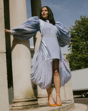 Jessie Mei Li Instagram - thanks @whowhatwear 🌈🧚🏼‍♀️
~~ loved playing dress up and prancing about  with these lovely people~~
snaps by 📸 @philltaylormade
stylist @hollyevawhite
fashion assistant @imymoore
hair @halleybrisker
makeup @naokoscintu
interview by @nellblock
@belmondcadogan