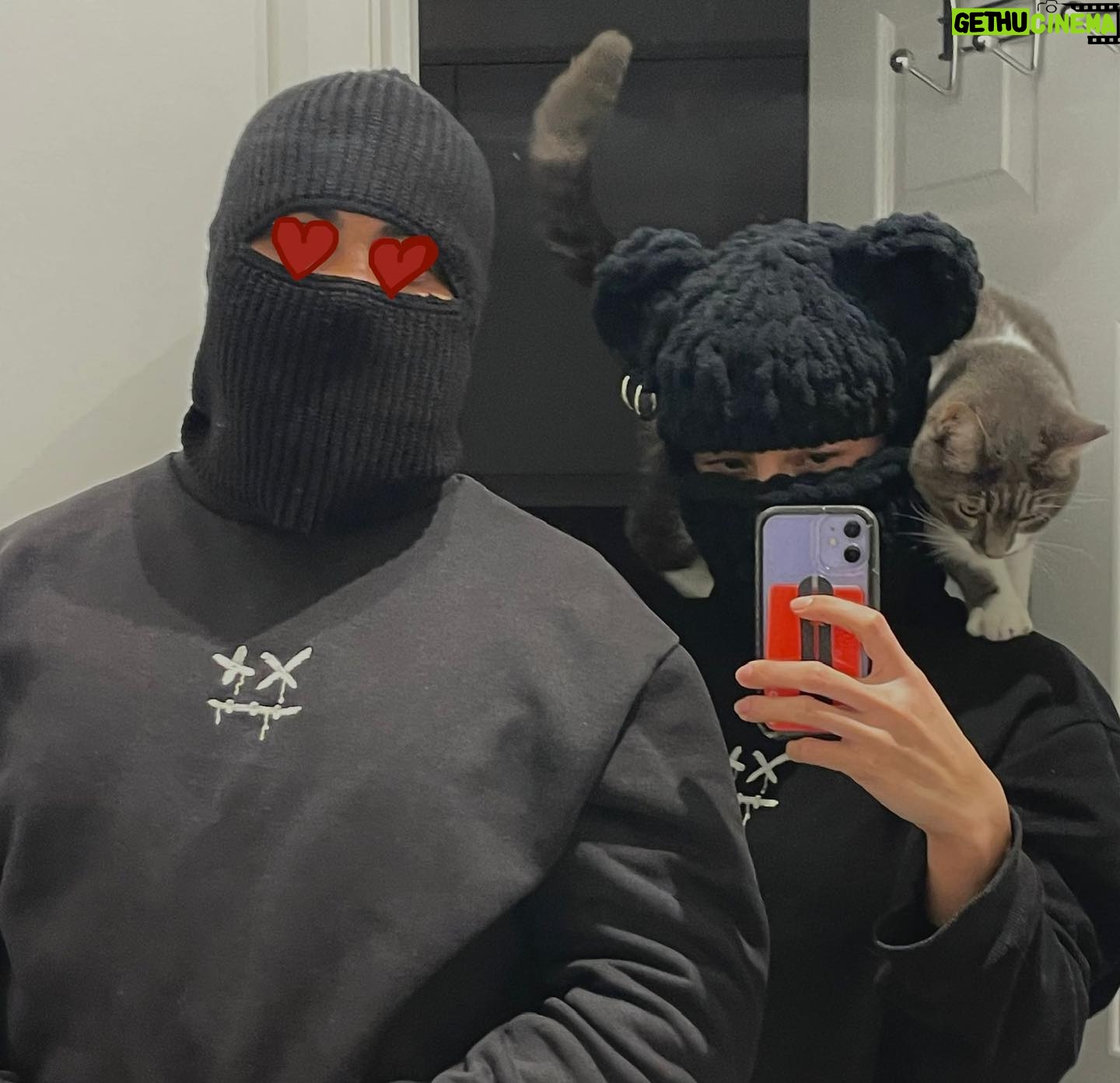 Jessie Mei Li Instagram - mirror mirror 🕷️