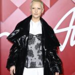 Jessie Mei Li Instagram - last night @ british fashion awards 🐾 wearing @matilde.jewellery 🖤🤍 (thank you for having meeee)) & @gcdswear ~~ styling by the genuis that is @hollyevawhite, makeup @jennycoombsmakeup hair by @bentalbott, thanks for dealing with my chaos 💅🏽 @mrbertiewatson 📸 xxxxx