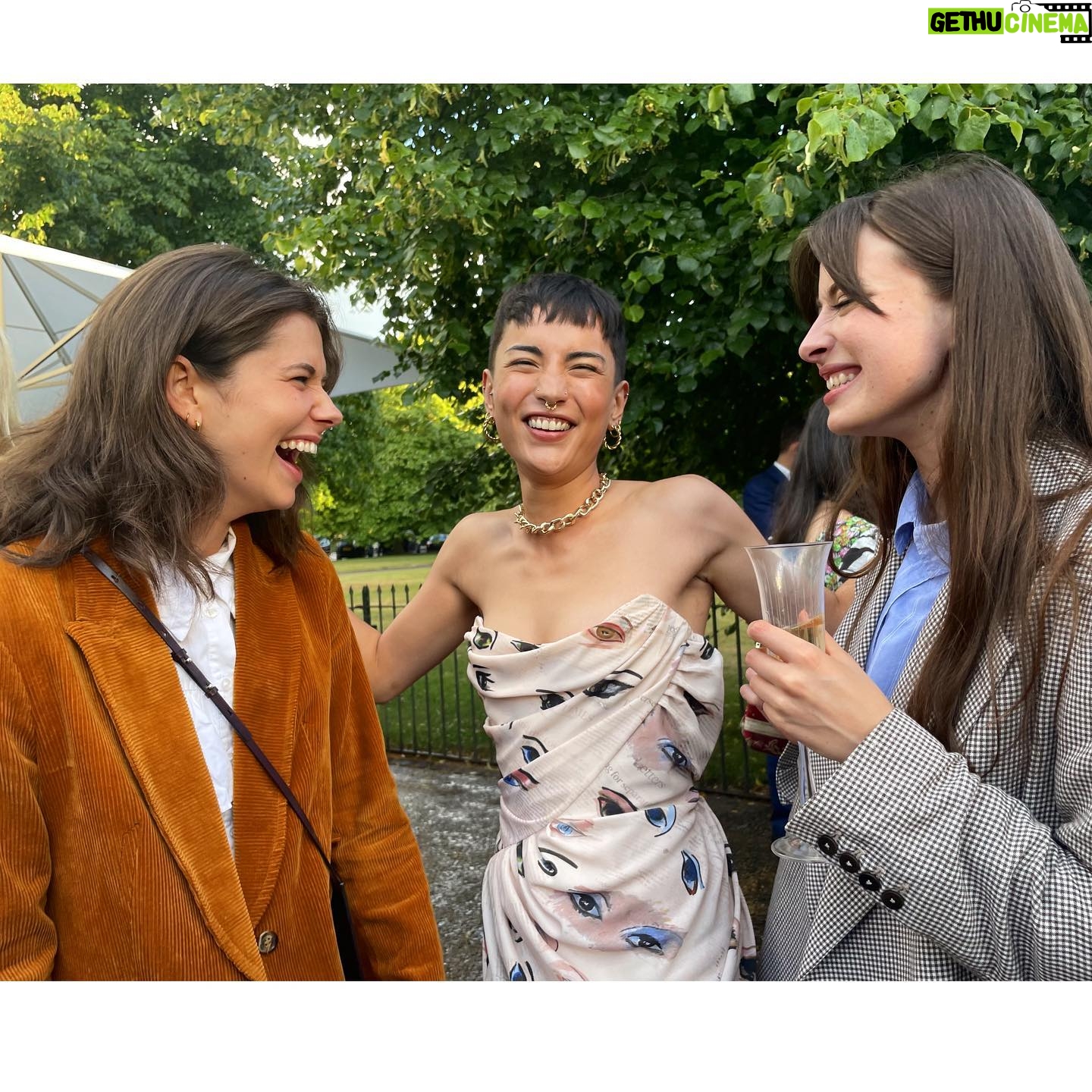 Jessie Mei Li Instagram - π π π @serpentineuk summer party πwith my angel @amitasuman_ && gorgeous wholesome reunions π«§ mwah mwah mwah πΈ Dave Bennett photography xxx !! Thank you @viviennewestwood β‘οΈβ‘οΈ Daisy Hoppen @dhpr_london π»π»
