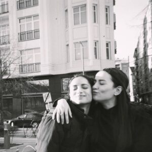 Jessie Mei Li Instagram - some bits from our 5month school trip to Budapest ~~ s&b season 2 🤍~~ >> the night Cal became my worst enemy >> zoe, my idol, my love, my hat >> by the window with the Curator >> with shadow daddy in Vienna >> The Originals >> sean dennis >> THE CUTEST PAIR >> some witches and wives >> DH the heads to my tails >> my angel boys @ the baths !!!!! So much love 🕊 xxxx