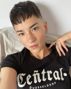 Jessie Mei Li Instagram - Baby’s new doooo 🐾 getting stopped in the street by strangers admiring the fade - thanks so much to @hayden_cassidy what a legend 💈
