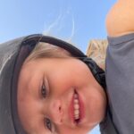 Jesta Hillmann Instagram – En ce moment nous sommes en pleine quête d’une activité pour Adriann qui va pouvoir canaliser toute son énergie et lui permettre de rencontrer d’autres enfants. 
Depuis quelques temps j’ai remarqué qu’il adore les animaux donc on a tout naturellement pensé à l’équitation qu’il pourra débuter dès ses 3 ans !🐴

Si vous aussi vous voulez faire essayer l’équitation à vos enfants, les clubs équestres partenaires de la FFE vous ouvrent leurs portes le dimanche 10 septembre à l’occasion de la journée cheval. N’hésitez pas à vous rentre sur le site pour découvrir les clubs partenaires et y amener futurs petits cavaliers !
#Tousacheval @ffequitation
tousacheval.ffe.com
Collaboration commerciale rémunérée
Contrat enfant