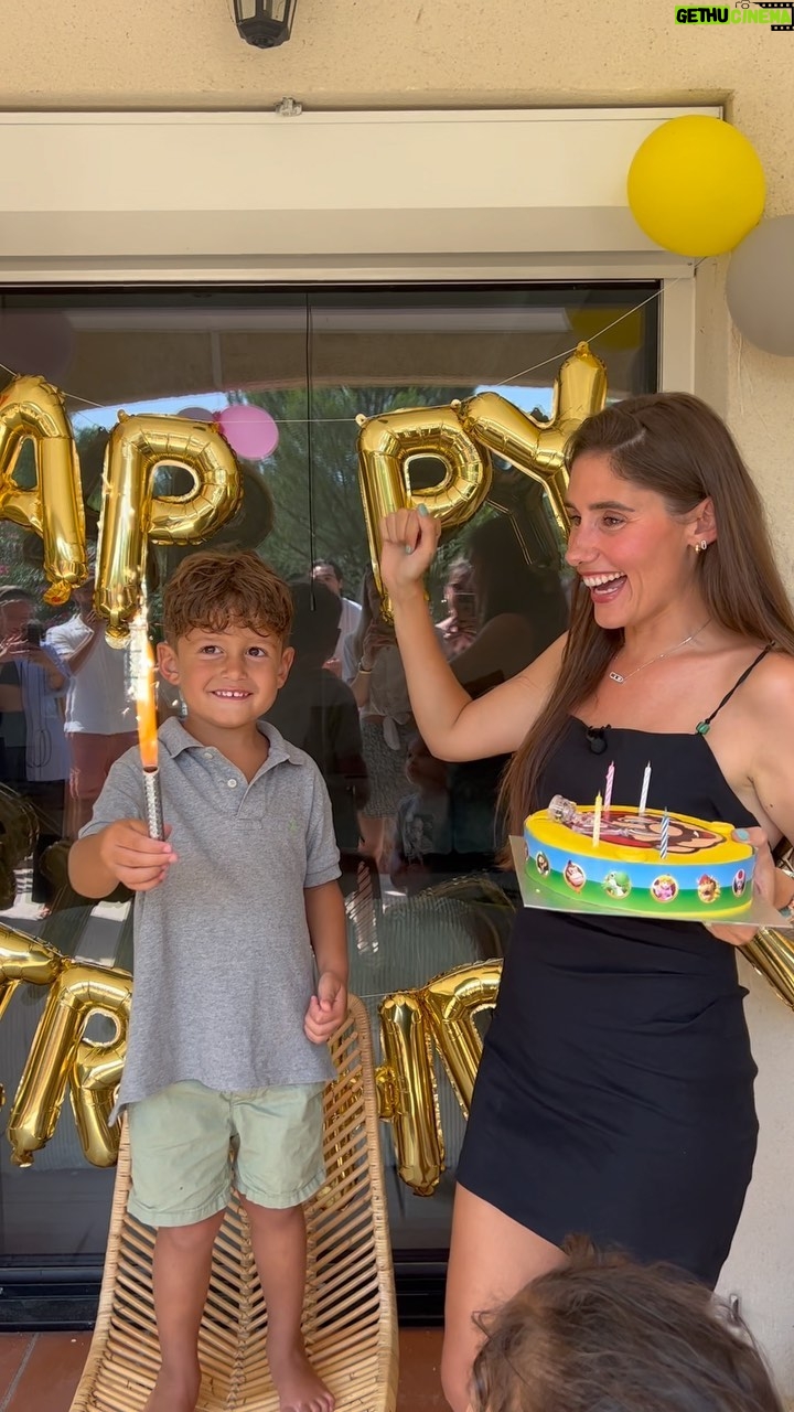 Jesta Hillmann Instagram - Deuxième journée d’anniversaire pour Juliann avec notre famille et nos amis 🥳🎂