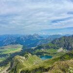 Jesta Hillmann Instagram – Première randonnée en Suisse 🇨🇭 
D 1100 15km 4h30 🙌🏼
On est vraiment venu ici pour ces paysages et on est ravie ! Demain et après demain ça continue 🏔️🥾