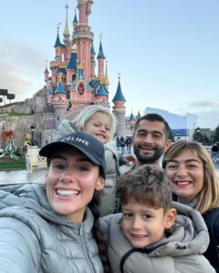 Jesta Hillmann Instagram - Disney en famille ✨