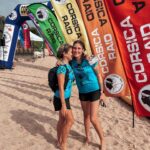 Jesta Hillmann Instagram – Invitées par le Raid
@corsicaraidfemina JOUR 2 ☀️ il faut qu’on l’écrive ici, qu’on le note au grand public (vous nos communautés ❤️) : après avoir été 8ème au classement généralhier, nous sommes aujourd’hui… 6 ème au classement général 😱😭😭😭😭 ! Voilà c’était super de connaître cette place au classement, vu les épreuves de demain, on va passer loin derrière mais vous savez quoi : le meilleur c’est de se dépasser, d’arriver les yeux de larmes de l’avoir fait, de trouver un binôme qui nous porte, et c’est ce qu’on a trouvé en le faisant ensemble, alors demain ça sera comme on peut ❤️ En tout cas, aujourd’hui c’était sportif et (sur)kiffant ! Dépassement de soi à fond, entraide, soutien, et encouragements (à chaque binôme son langage 🤣🤣🤣). Merci d’être ma binôme ❤️
