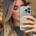 Jesta Hillmann Instagram - GROS GROS changement avant de faire mon carré court après l’accouchement !!! Clairement j’en avais besoin moralement pour ce début d’année 🙈 Merci @mariemonpetitsalon pour ton talent !!! #collaborationcommerciale
