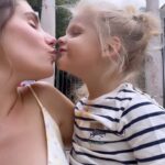 Jesta Hillmann Instagram - « Il n’y a pas de meilleure amie qu’une mère » 🙏🏼🤍