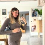 Jesta Hillmann Instagram - Début de notre 6 eme mois de cohabitation 🤰🏼🤍
